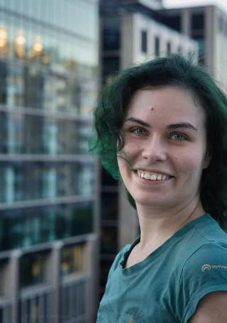 Анна Захарова