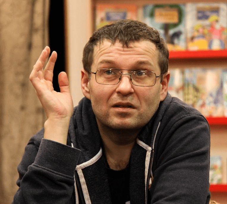 На фото: Эдуард Веркин